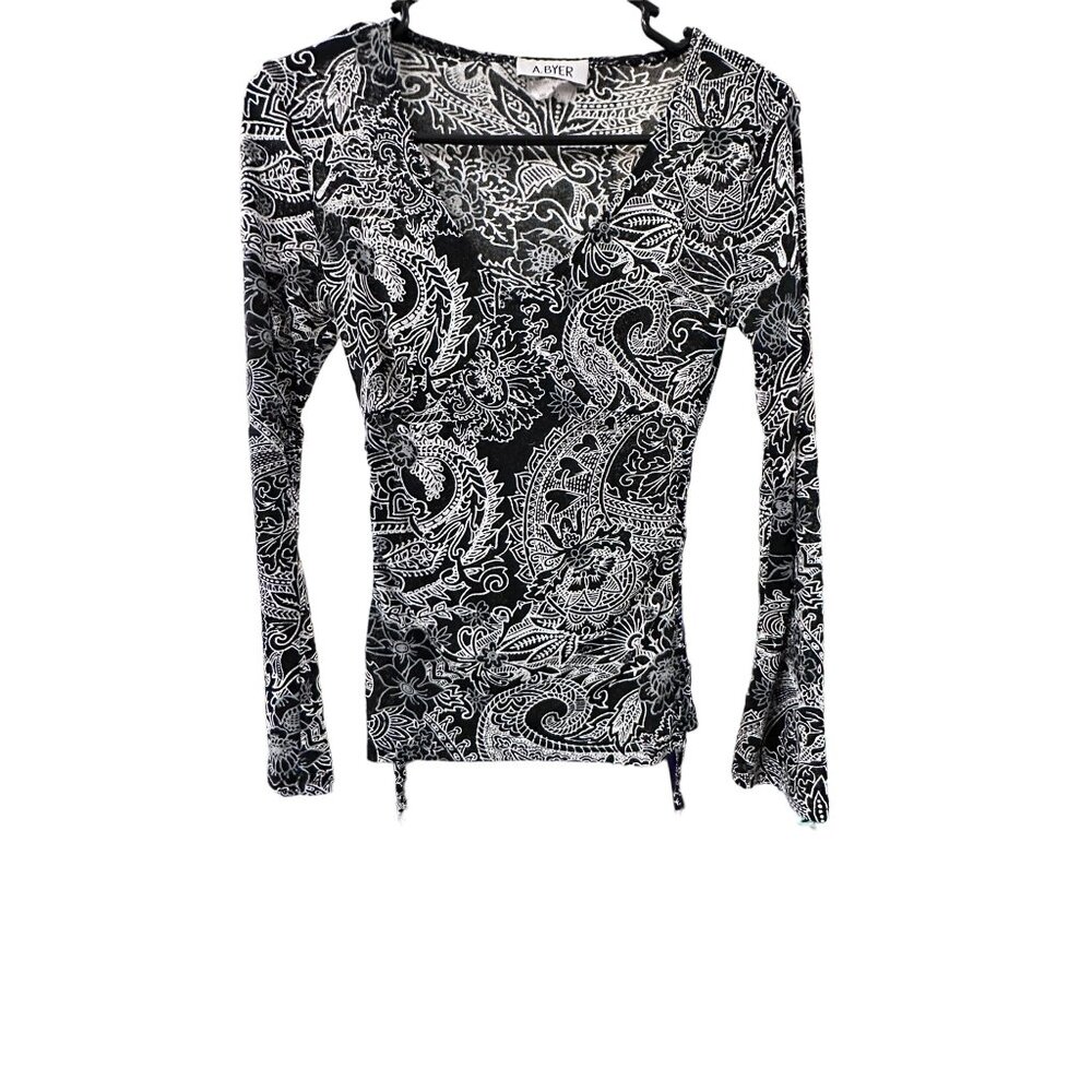 🍒 2/$20 🍒 Black & White Toile Print Thin Blouse, Adjustable Ruched Side sz M